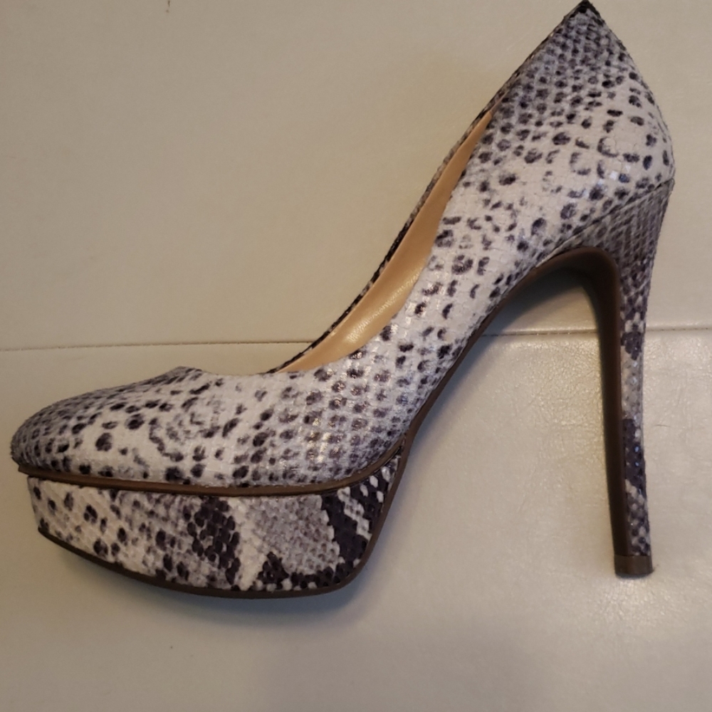 Jessica Simpson heels
